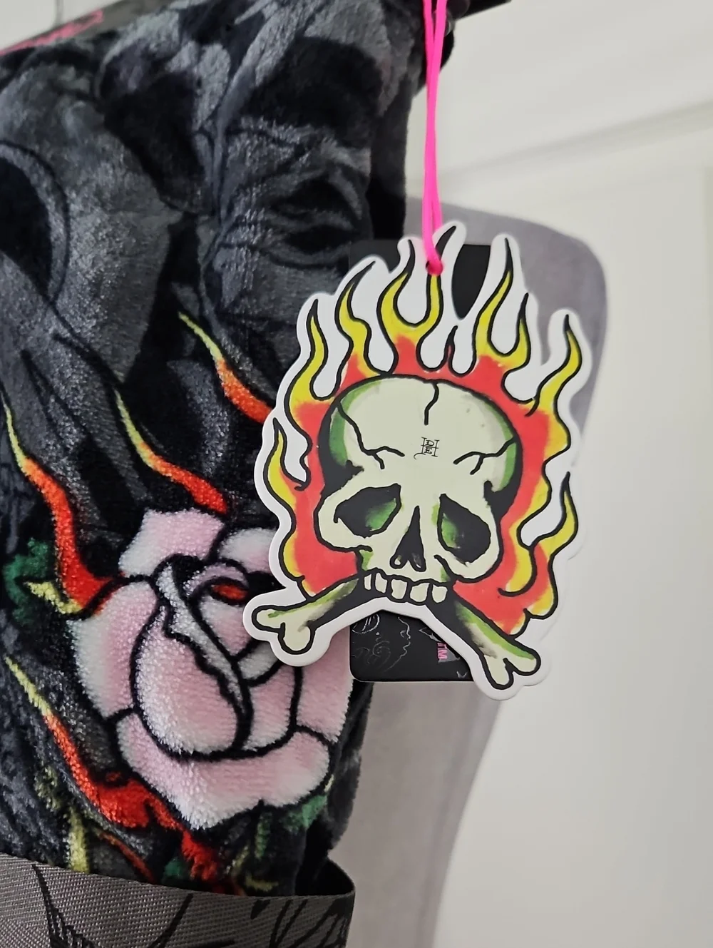 Ed Hardy NWT Plush Oversized Throw
